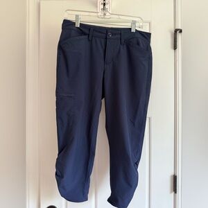Eddie Bauer Navy Blue Capri Pants Size 6